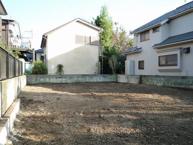 Local land photo. Local (12 May 2012) shooting