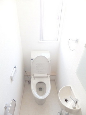 Toilet. Bidet
