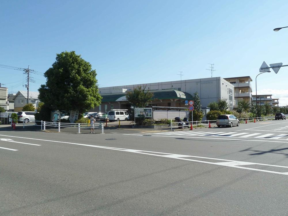 library. 884m until Machida City Kanamori Library