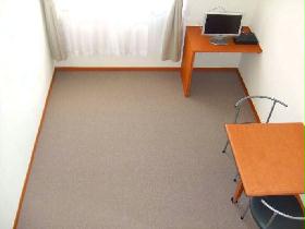 Living and room. Second floor living room Window side