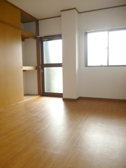 Living and room. Southeast Western-style