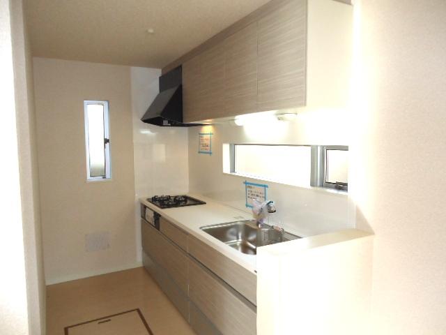 Same specifications photo (kitchen). System kitchen of a large sliding door type of storage, 3-burner stove