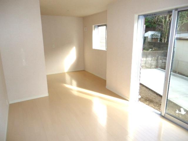 Living. Bright sun plug living