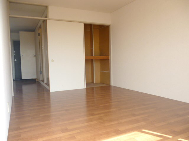 Living and room. Southeast Western-style