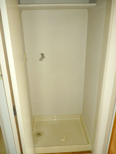 Other. Indoor Laundry location