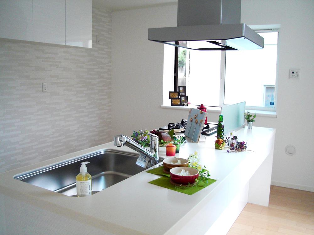 Same specifications photo (kitchen). (Building 2) same specification