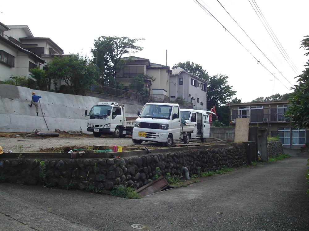 Local photos, including front road. Local (July 2013) Shooting