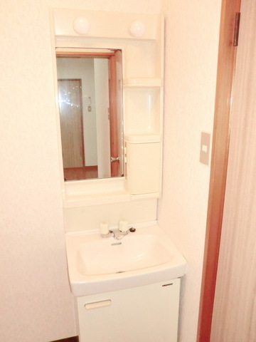 Washroom.  ☆  Independent wash basin  ☆