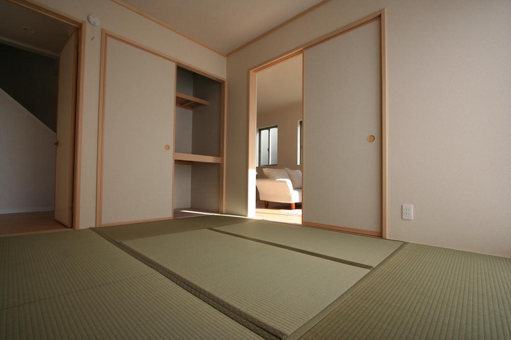 Non-living room. Indoor (11 May 2013) Shooting