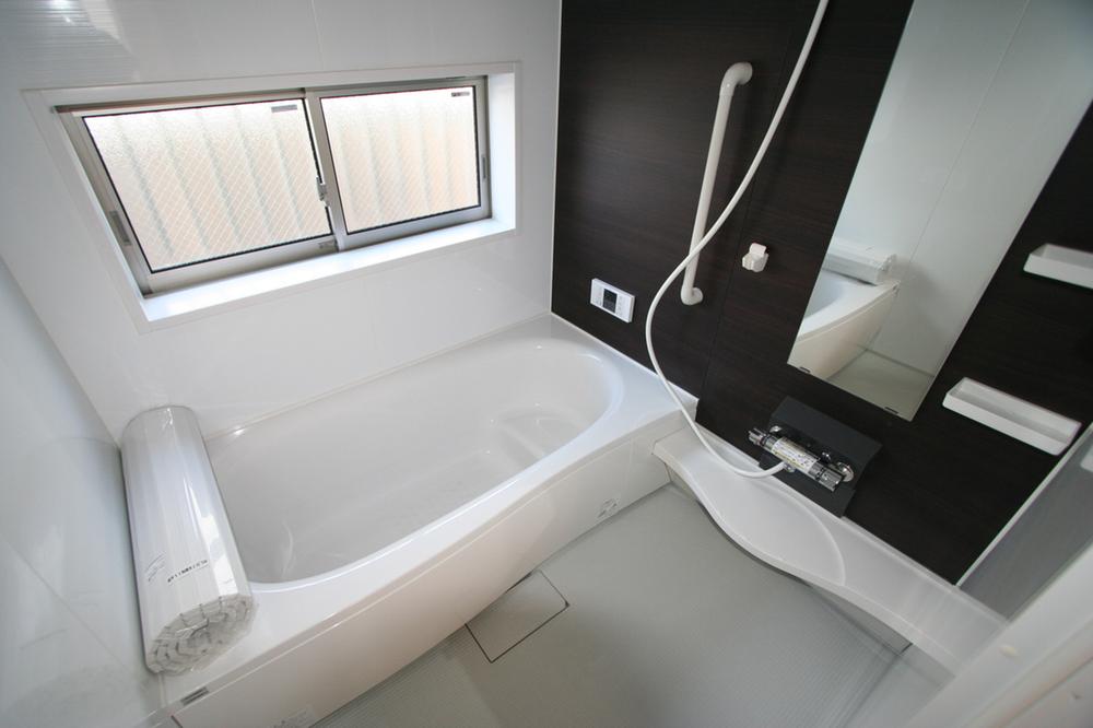 Bathroom. Indoor (11 May 2013) Shooting