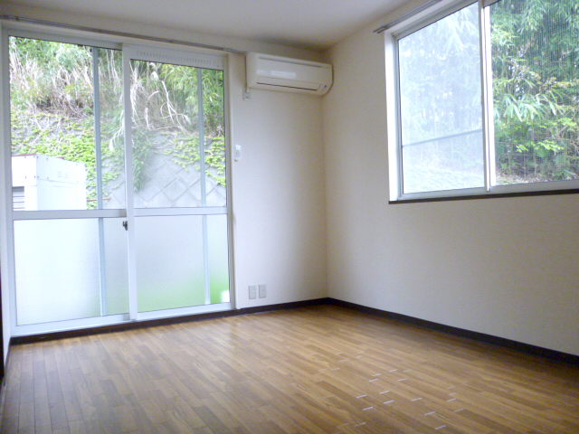 Living and room. Nanyang room