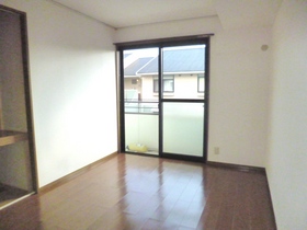 Living and room. Western-style 6 Pledge