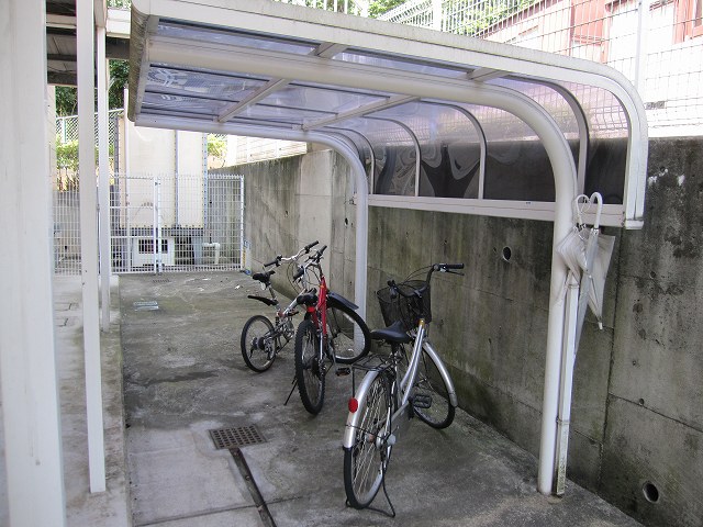 Other. 0m to bicycle parking lot (Other)