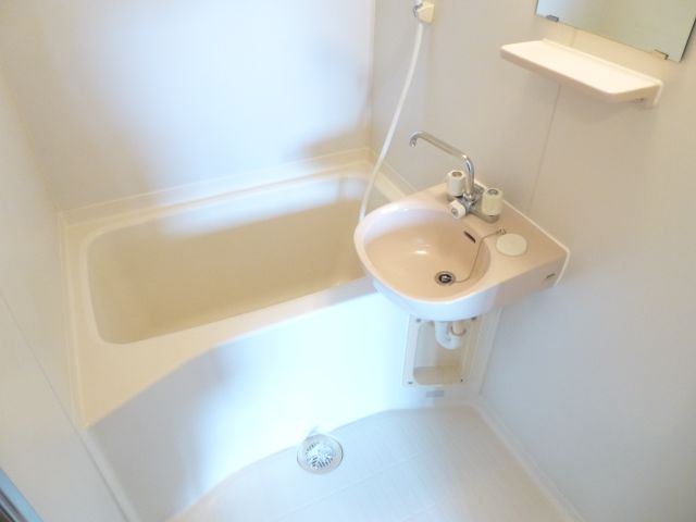 Bath. It is the bathroom, which was a white to keynote.