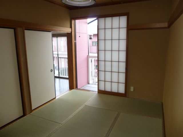 Living and room. Japanese-style room is a space that settles that there still ☆