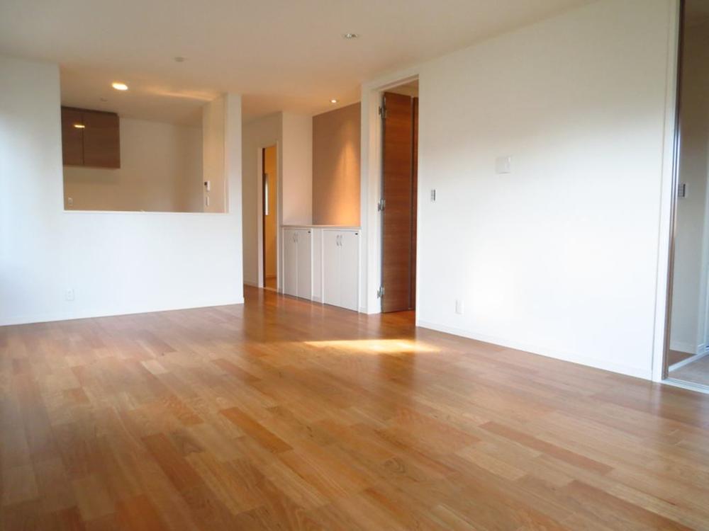 Same specifications photos (living). Construction example photo Eco-floor flooring