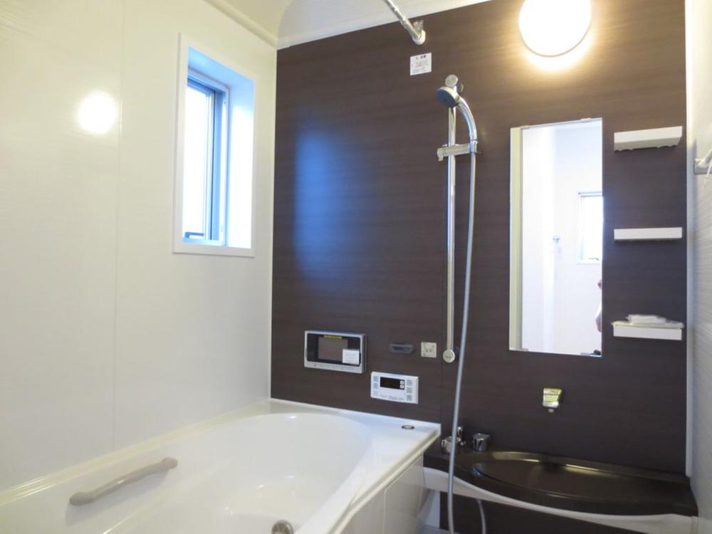 Same specifications photo (bathroom). Construction example photo System bus Samobasu S (It is high tub of thermal effect. )