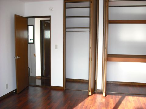 Living and room. 2 Kaiyoshitsu