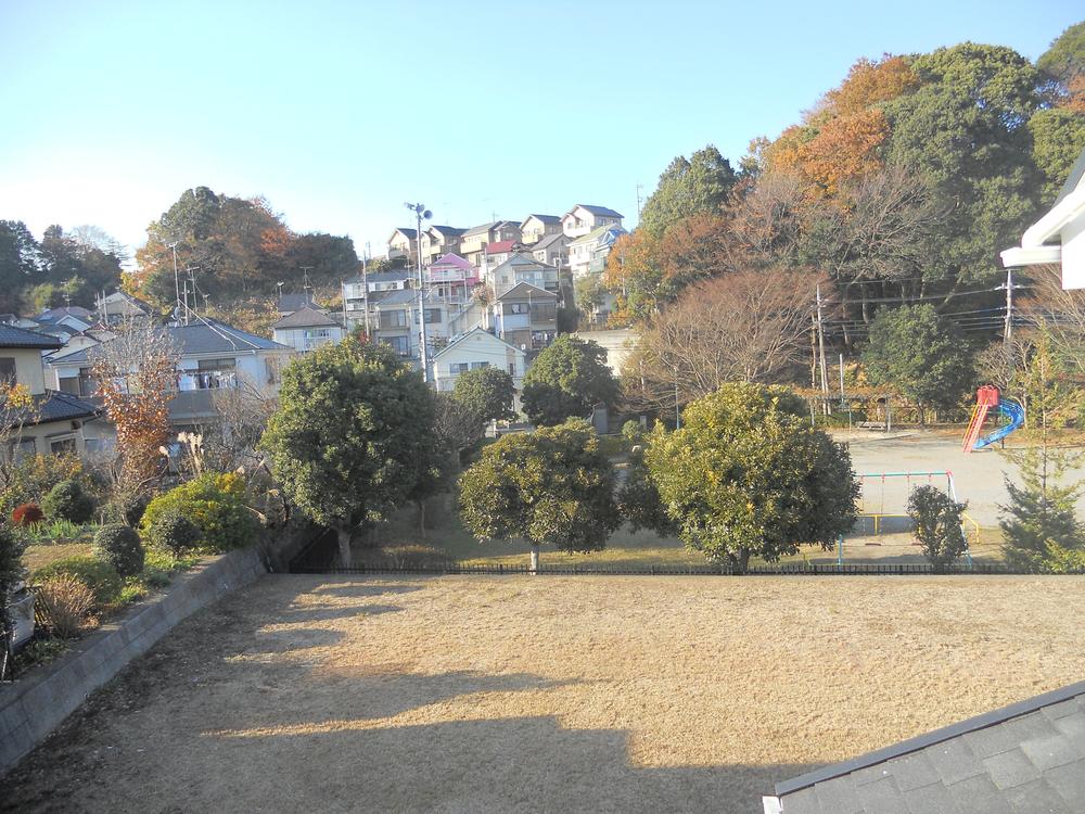 View photos from the dwelling unit. View from the site (December 2013) Shooting