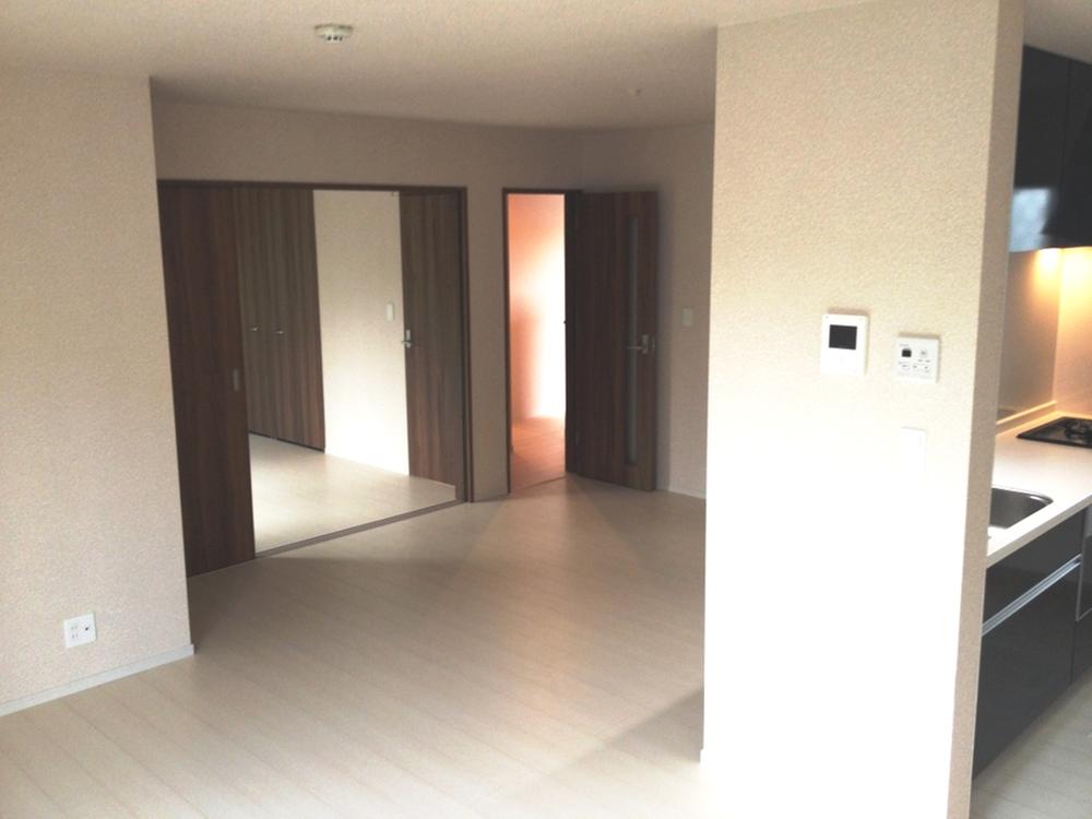 Living. Photo example of construction