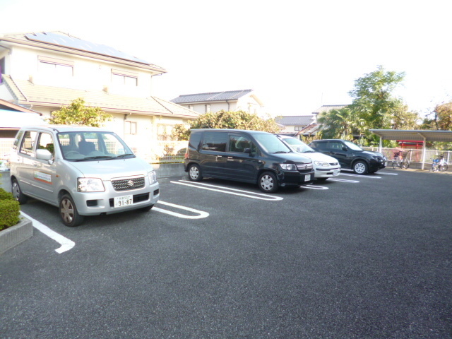 Parking lot.  ☆ On-site parking ☆