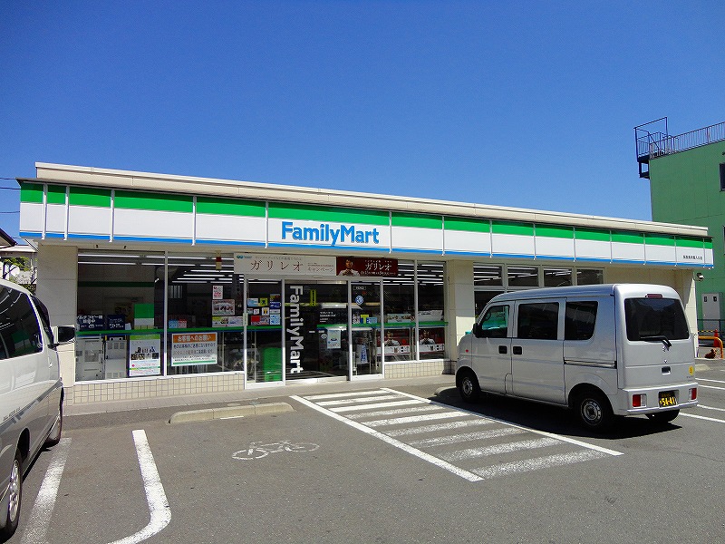 Convenience store. 39m to Family Mart (convenience store)