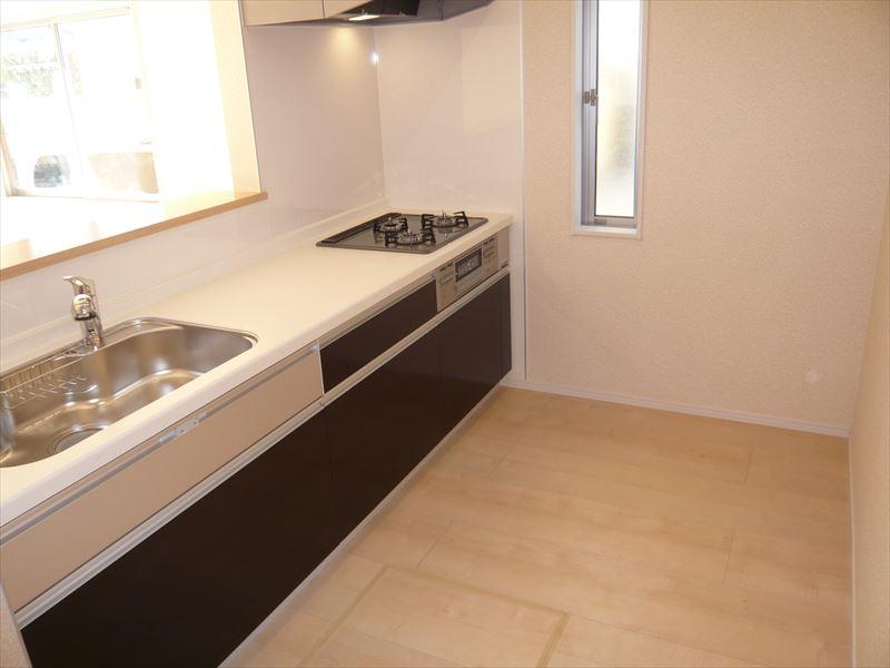 Kitchen. Local (12 May 2013) Shooting