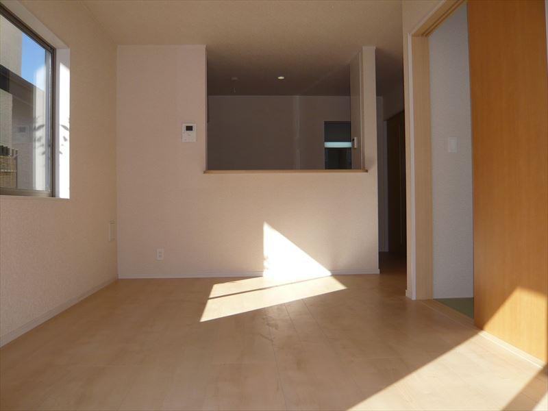 Living. Indoor (12 May 2012) shooting