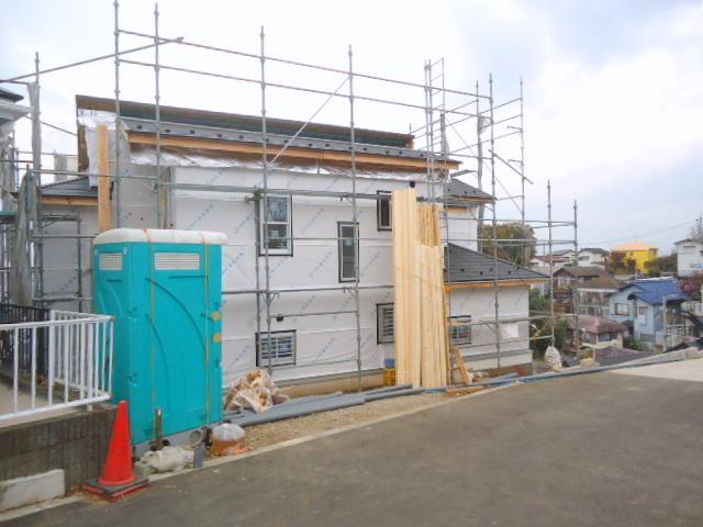 Local photos, including front road. About 5m road of the front road is clear. Local (11 May 2013) Shooting