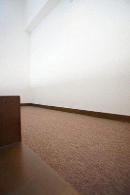 Other room space. The room you can use spacious with a loft.