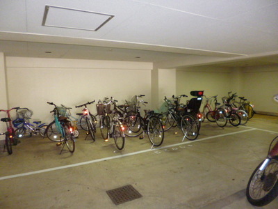 Other common areas.  ☆ Covered parking lot ☆ 