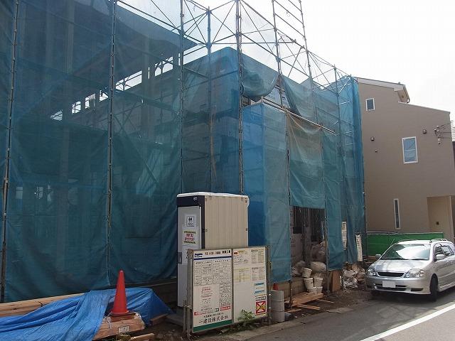 Local photos, including front road. Local (August 2013) Shooting