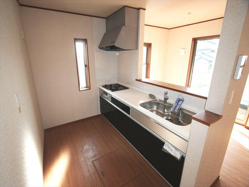 Same specifications photo (kitchen). Same specifications