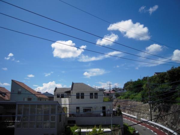 View photos from the dwelling unit. 2013 September shooting