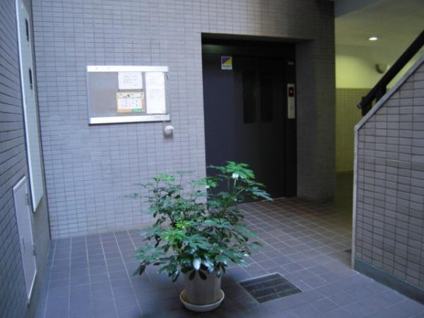 Other common areas. 2013 September shooting