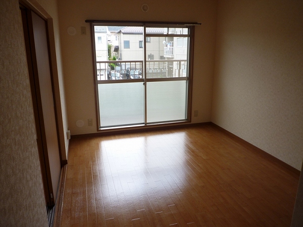 Other room space. Western-style 6 Pledge