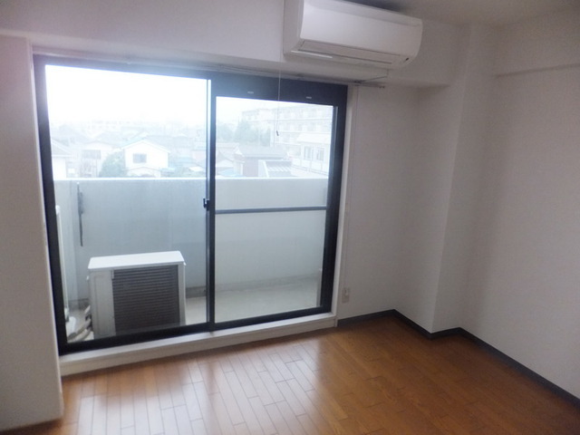 Other room space. Also equipped with air conditioning