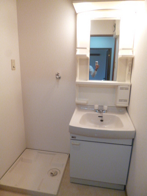 Washroom.  ☆ Washbasin & Laundry Area ☆ Spacious dressing room ☆ 