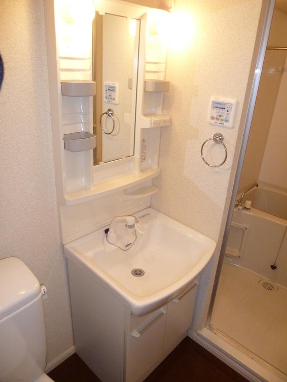 Washroom.  ※ Room 101 model room photo