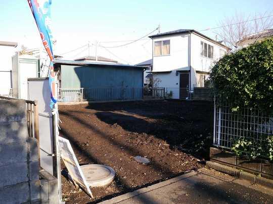 Other local. Is also a good many living environment also commercial facilities around in a quiet residential area of ​​Kobuchi Station 18 mins. 