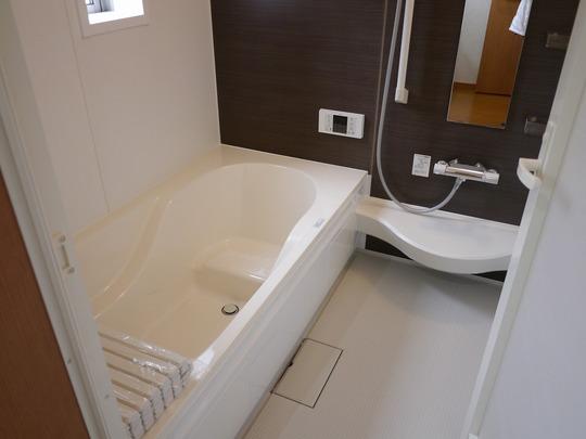 Bathroom. Air Heating drying with unit bus