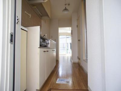 Living and room. Appearance from the front door