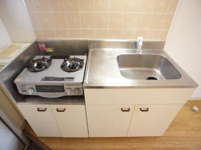 Kitchen. Two-burner gas stove is Installed