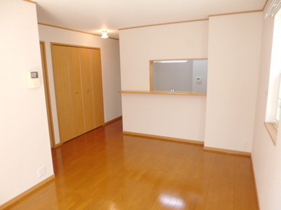 Living and room. Popular south living