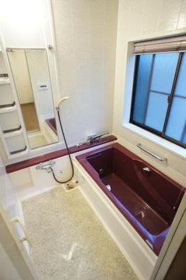 Bath. It is spacious and the bathroom with reheating! 