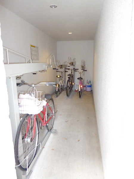 Other common areas.  ☆  It is put bicycle  ☆