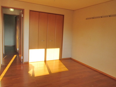 Other room space. Sunny room