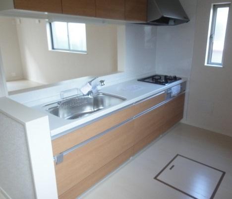 Kitchen. Storage rich and easy-to-use system Kitchen