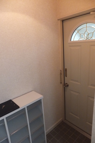 Entrance.  Entrance with shoes BOX 