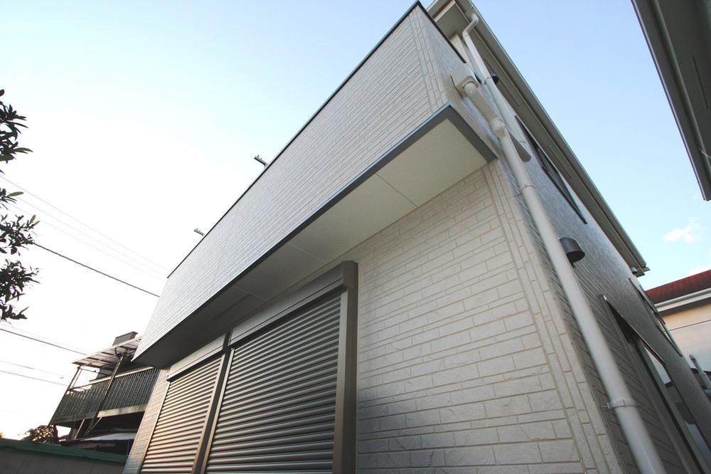 Local appearance photo. Local (12 May 2013) Shooting